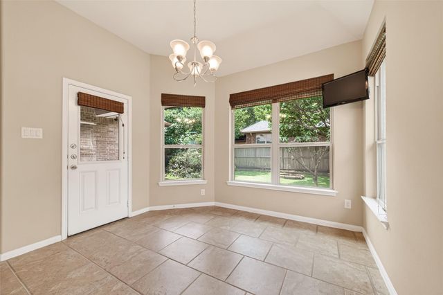 111 Pheasant Run Drive, Conroe, TX 77384