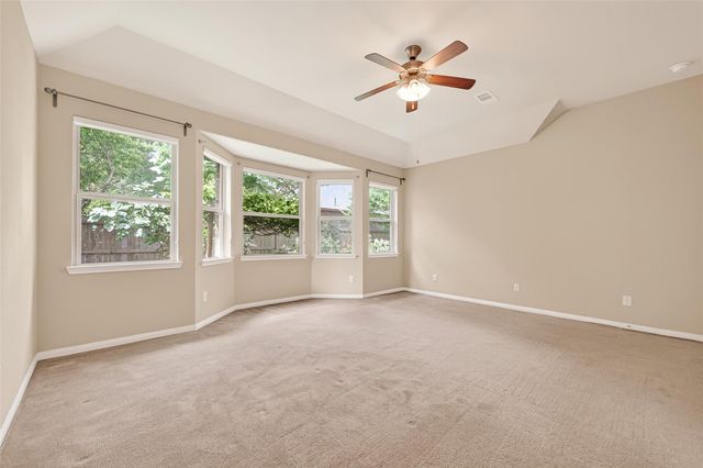 111 Pheasant Run Drive, Conroe, TX 77384