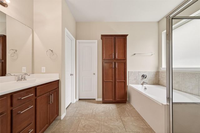 111 Pheasant Run Drive, Conroe, TX 77384