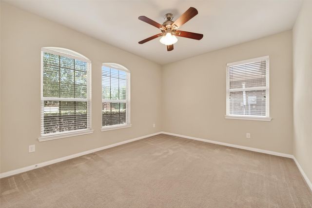 111 Pheasant Run Drive, Conroe, TX 77384