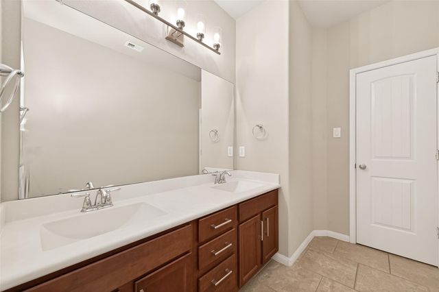 111 Pheasant Run Drive, Conroe, TX 77384