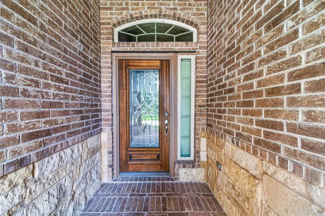 111 Pheasant Run Drive, Conroe, TX 77384