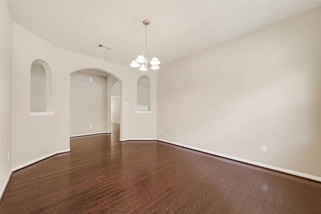 111 Pheasant Run Drive, Conroe, TX 77384
