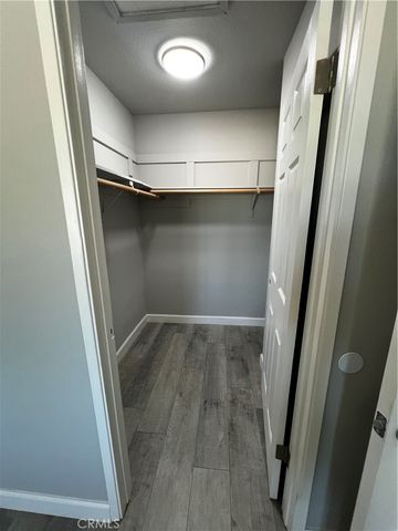 9979 5th Avenue, Hesperia, CA 92345