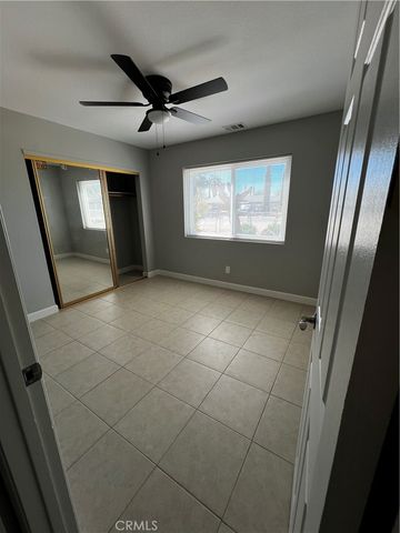 9979 5th Avenue, Hesperia, CA 92345