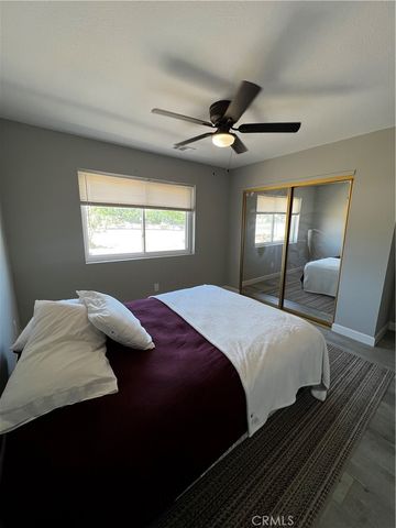 9979 5th Avenue, Hesperia, CA 92345