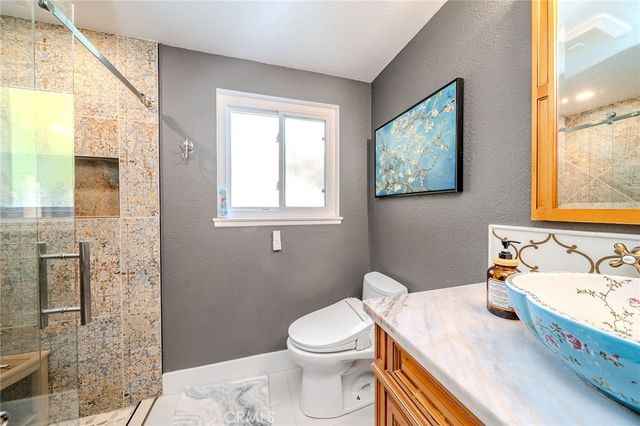 1901 Celeste, Fullerton, CA 92833