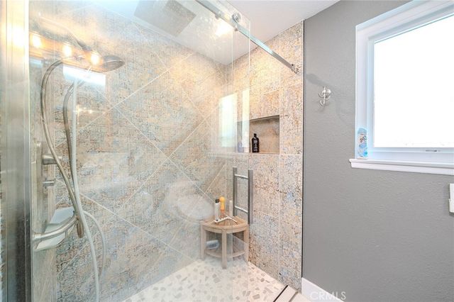 1901 Celeste, Fullerton, CA 92833