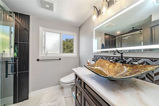 1901 Celeste, Fullerton, CA 92833