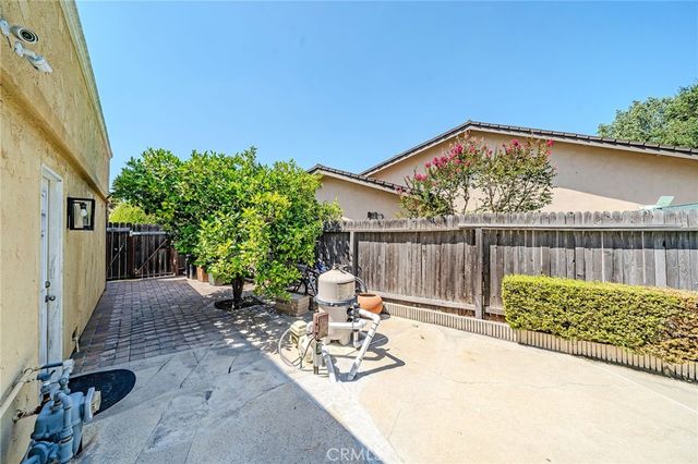 1901 Celeste, Fullerton, CA 92833