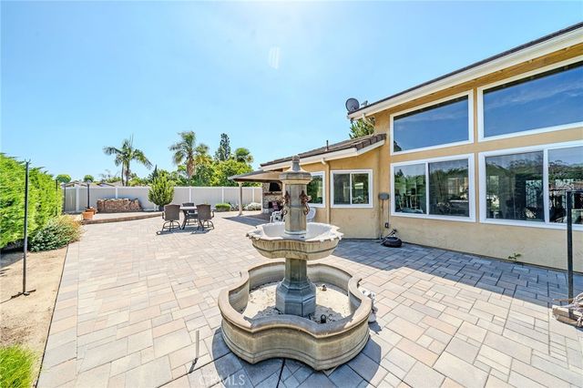 1901 Celeste, Fullerton, CA 92833
