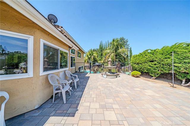 1901 Celeste, Fullerton, CA 92833