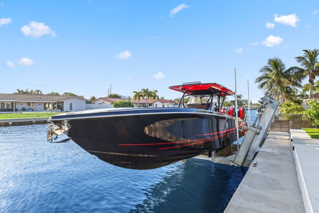 5641 Bayview Drive, Fort Lauderdale, FL 33308