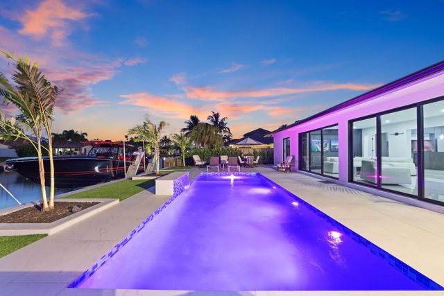 5641 Bayview Drive, Fort Lauderdale, FL 33308