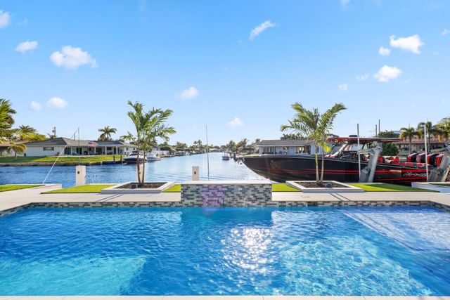 5641 Bayview Drive, Fort Lauderdale, FL 33308