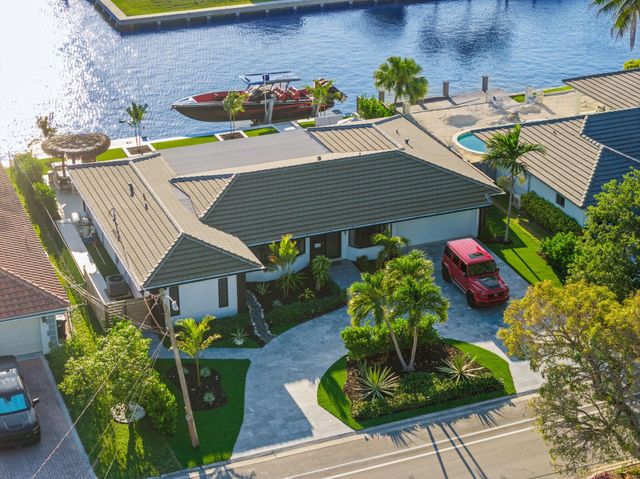 5641 Bayview Drive, Fort Lauderdale, FL 33308