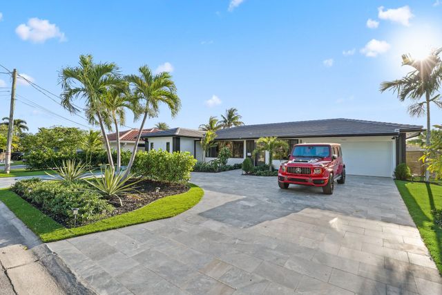 5641 Bayview Drive, Fort Lauderdale, FL 33308