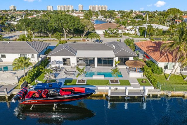 5641 Bayview Drive, Fort Lauderdale, FL 33308