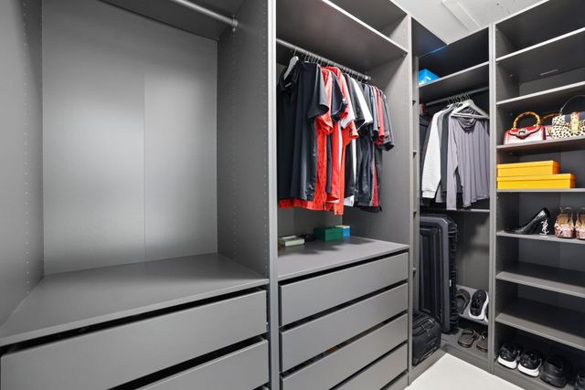 5641 Bayview Drive, Fort Lauderdale, FL 33308