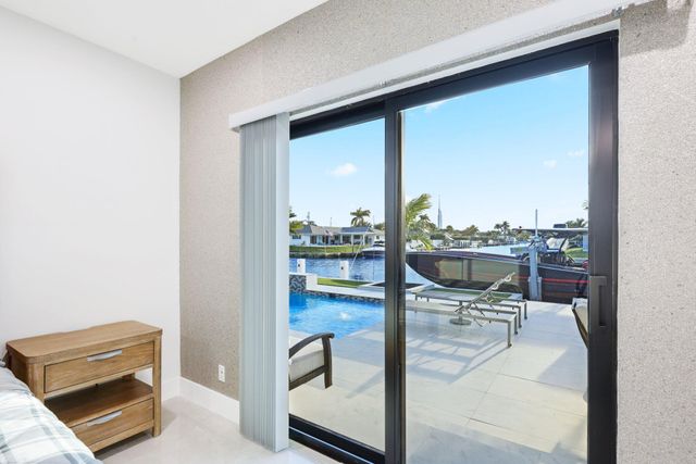 5641 Bayview Drive, Fort Lauderdale, FL 33308