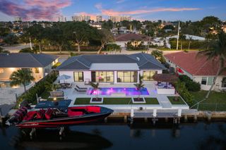 5641 Bayview Drive, Fort Lauderdale, FL 33308