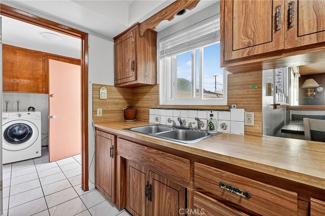 2195 Spencer Avenue, Pomona, CA 91767