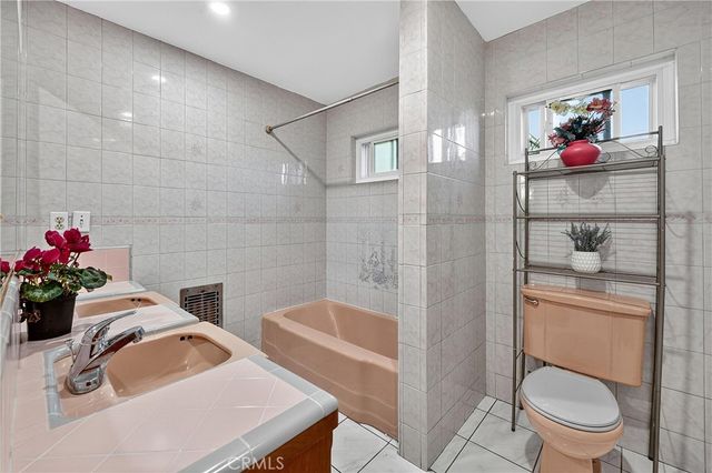 2195 Spencer Avenue, Pomona, CA 91767