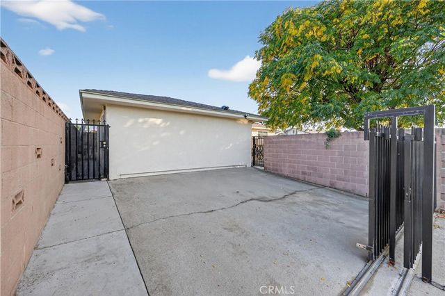 2195 Spencer Avenue, Pomona, CA 91767