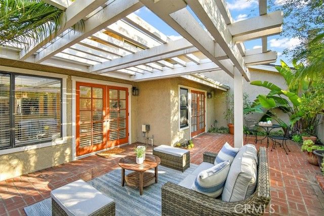 23 Fairway Drive, Manhattan Beach, CA 90266