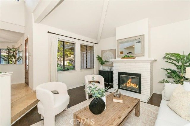 23 Fairway Drive, Manhattan Beach, CA 90266