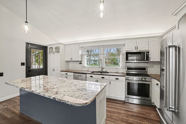 1320 E Lincoln, Pleasant, MI 48858