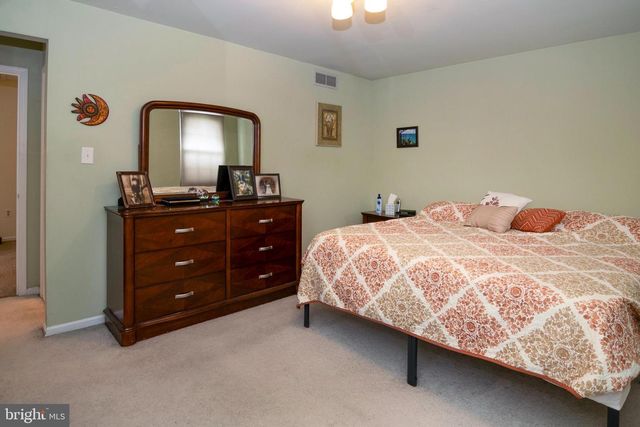 27 WOODHAVEN WAY, Sicklerville, NJ 08081