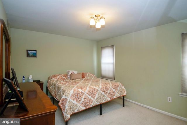 27 WOODHAVEN WAY, Sicklerville, NJ 08081