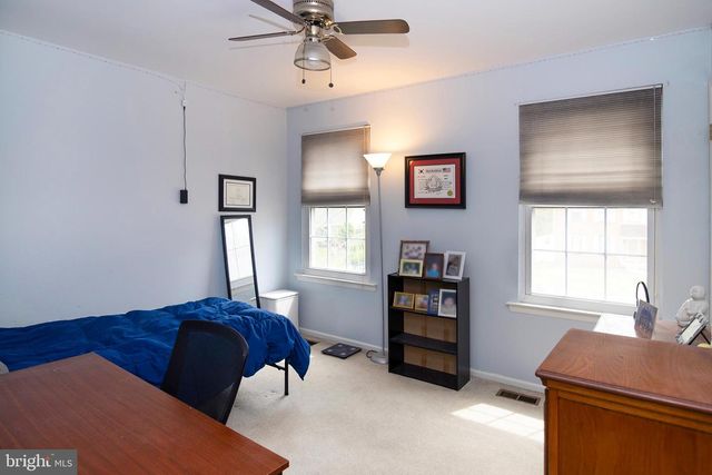 27 WOODHAVEN WAY, Sicklerville, NJ 08081