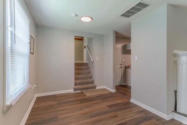 3014 Sweetser Avenue, Evansville, IN 47714