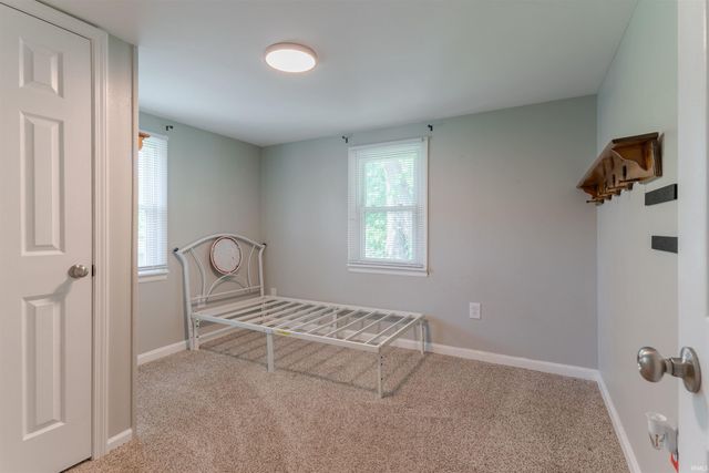 3014 Sweetser Avenue, Evansville, IN 47714