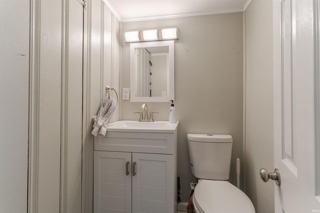 3014 Sweetser Avenue, Evansville, IN 47714