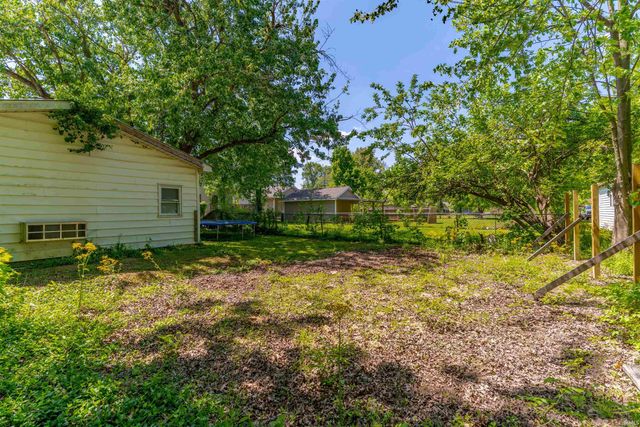 3014 Sweetser Avenue, Evansville, IN 47714