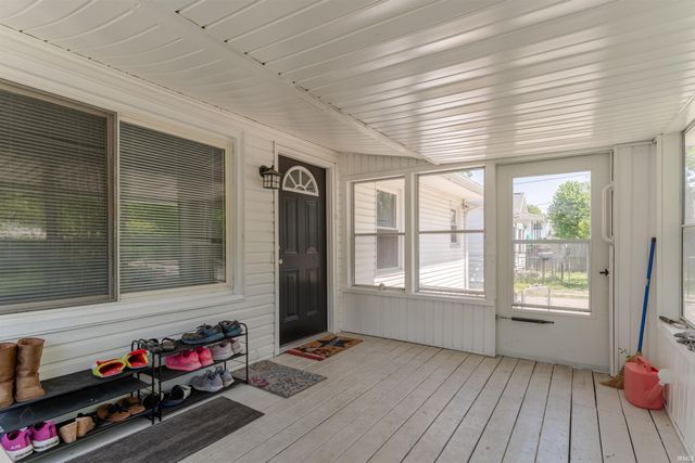 3014 Sweetser Avenue, Evansville, IN 47714