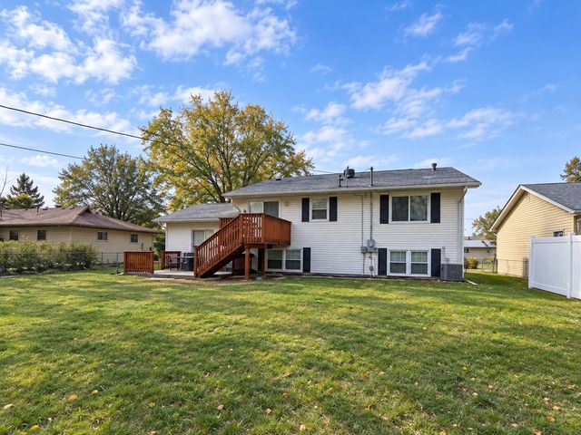 249 Strese Lane, Apple Valley, MN 55124