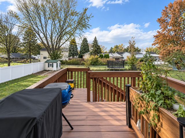 249 Strese Lane, Apple Valley, MN 55124