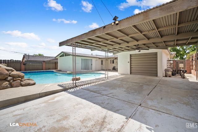 2905 Idaho Street, Bakersfield, CA 93305