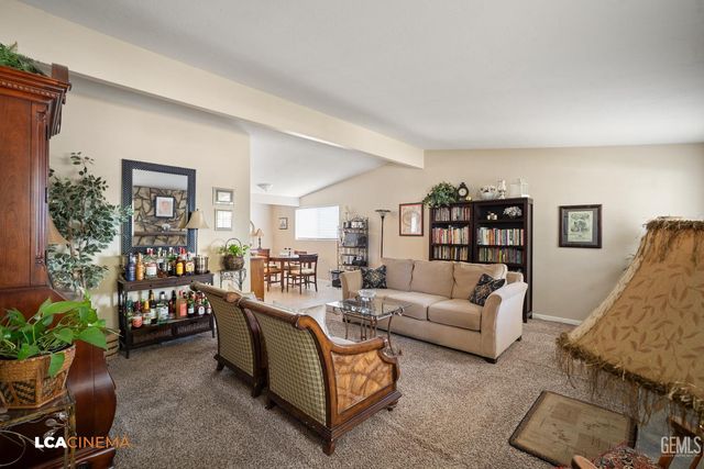 2905 Idaho Street, Bakersfield, CA 93305
