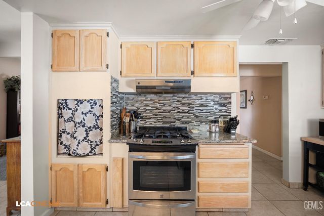 2905 Idaho Street, Bakersfield, CA 93305