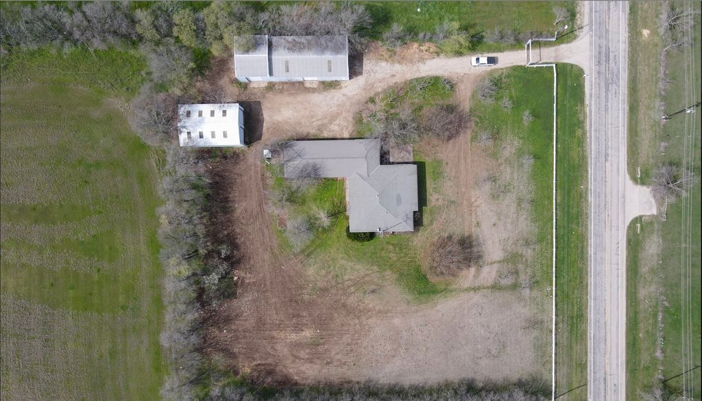 1742 Illinois Street, Rhome, TX 76078 — photo 2