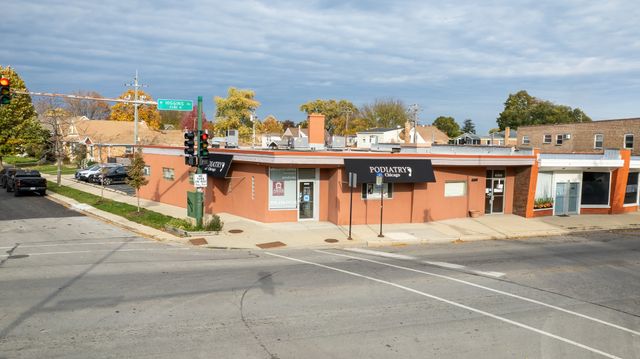 6560 W Higgins Avenue 101, Chicago, IL 60656