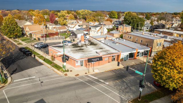 6560 W Higgins Avenue 101, Chicago, IL 60656
