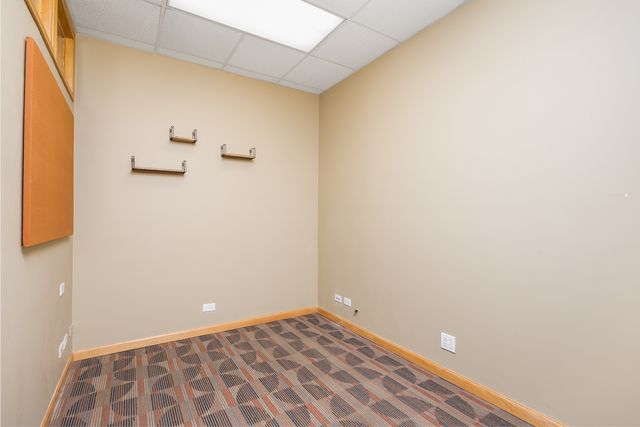6560 W Higgins Avenue 101, Chicago, IL 60656