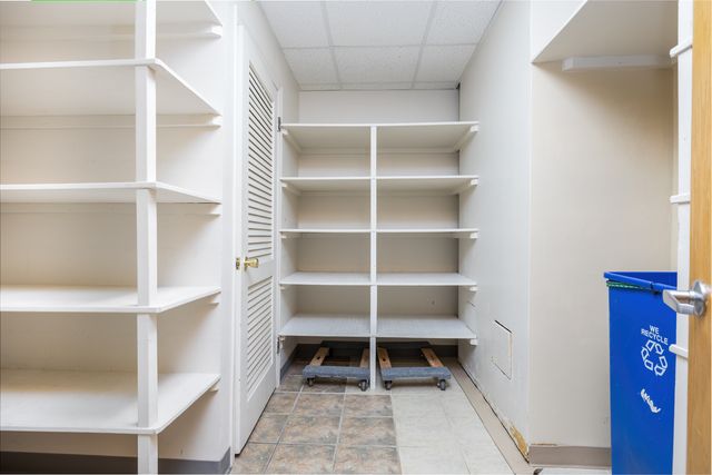 6560 W Higgins Avenue 101, Chicago, IL 60656