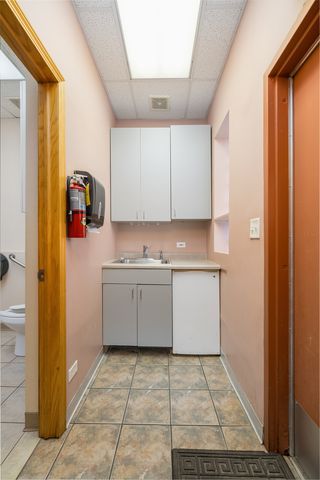 6560 W Higgins Avenue 101, Chicago, IL 60656